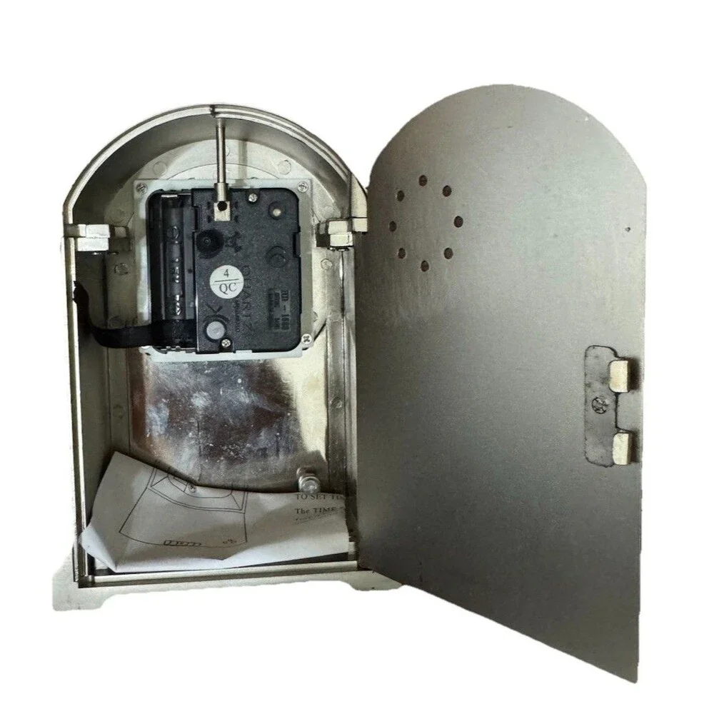 Vintage 1997 Royal Limited Silver Medium Arch Alarm Mantel‎ Clock